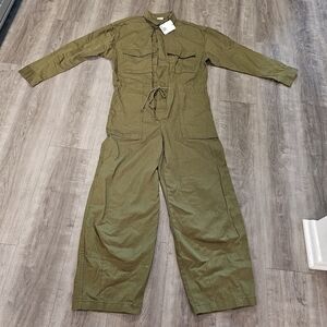 Levi’s Women NWT Medium Olive Green Jumpsuit